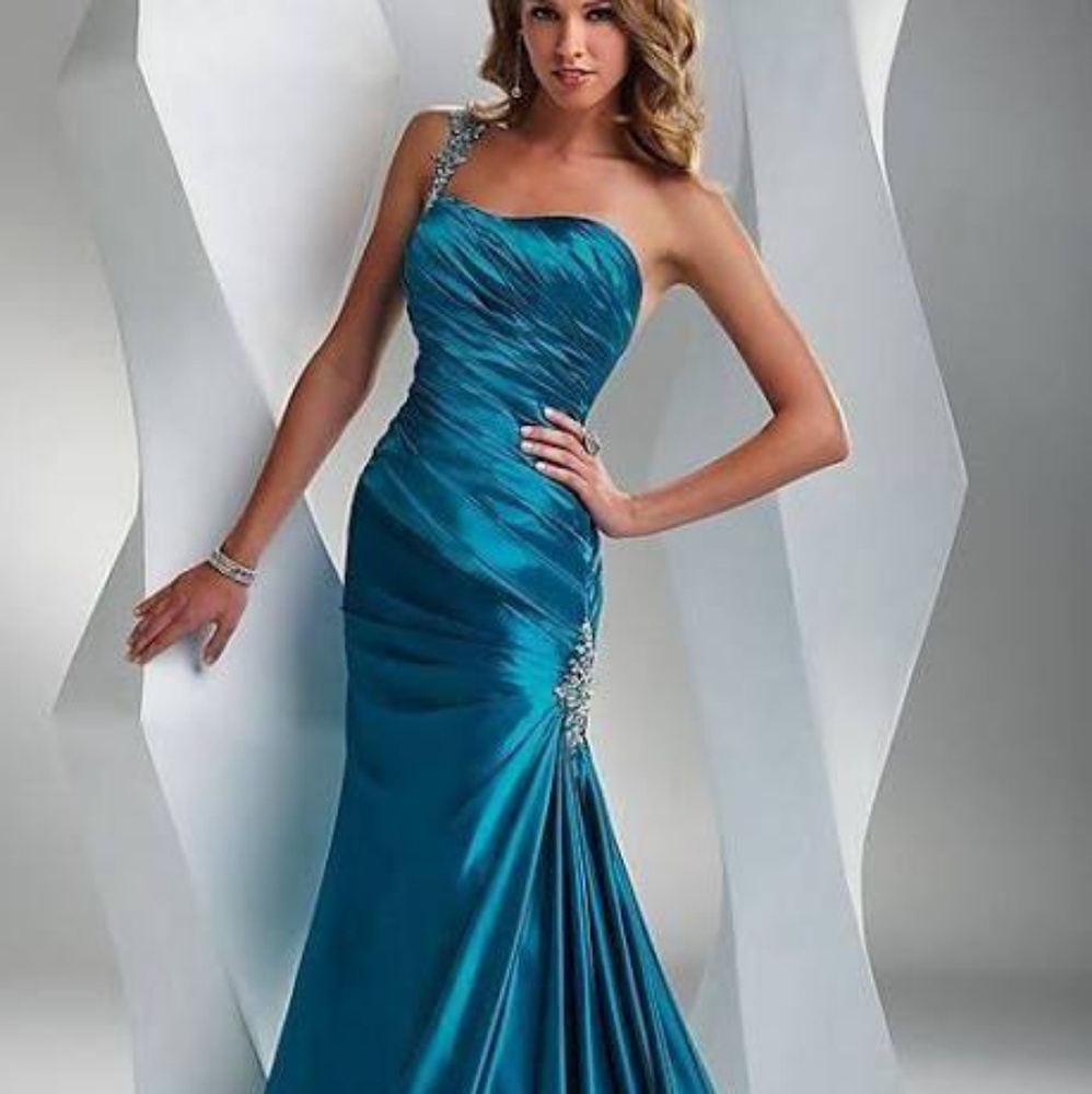 Purple Maggie Sottero Prom dress
